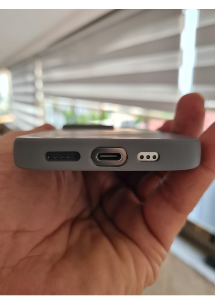 İphone 16 Pro Apple İle Uyumlu LOGOSUZ İçi Kadife Esnek Silikon Lansman Kılıf fırsatları