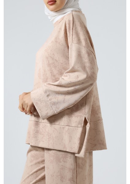 Baskılı Polyviskon Kumaş Ikili Takım – Rahat ve Şık Tunik & Pantolon Kombini