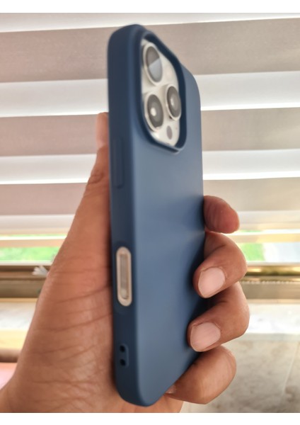 İphone 16 Pro İle Uyumlu Logosuz İçi Kadife Esnek Silikon Lansman Kılıf modelleri