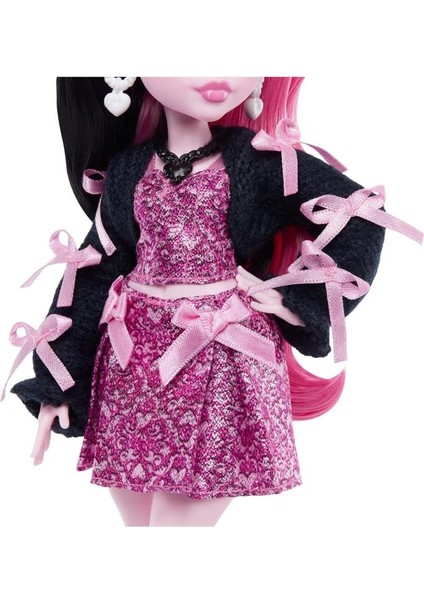 Bebek, Pembe Fiyonklu Elbise ve Siyah Hırka ile Draculaura JHK29 indirimleri