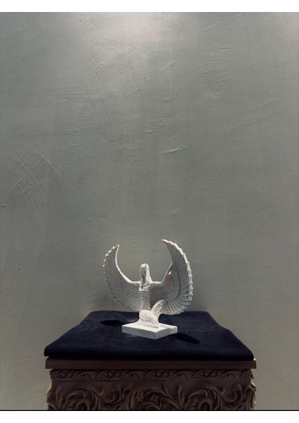 Antik Mısır Tanrıça Ma’at Biblo – 23×30 cm Kanatlı Heykel | Adalet ve Düzen Sembolü | Polyester Dekoratif Obje fiyatları
