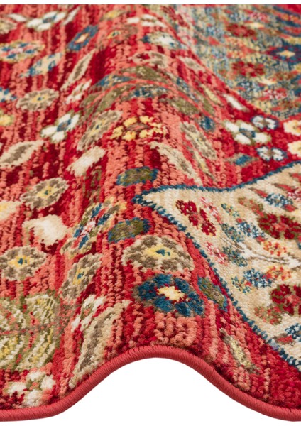 Kavala 01 Red Etnik Desenlere Sahip Dayanıklı Yapısı ve Canlı Renkleri ile Öne Çıkan Makine Halısı modelleri
