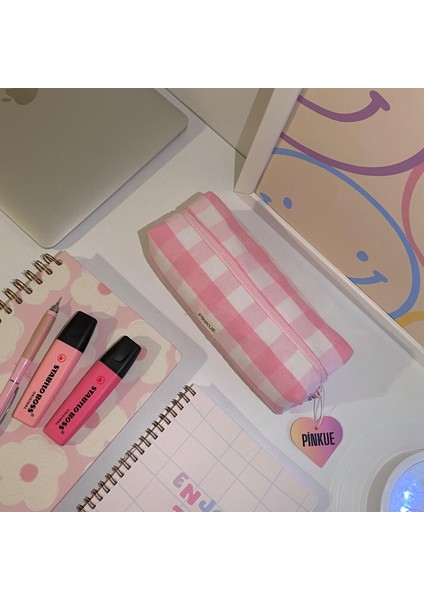 Ekose Desenli Kalemlik Makyaj Çantası