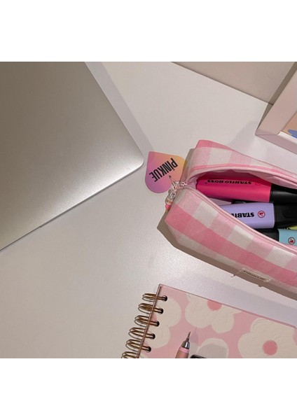 Ekose Desenli Kalemlik Makyaj Çantası fırsatları