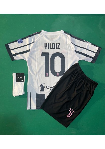 Juventus 2025/26 Yeni Sezon Kenan Yıldız Iç Saha Çocuk Forması (Yeni) 3'lü Set