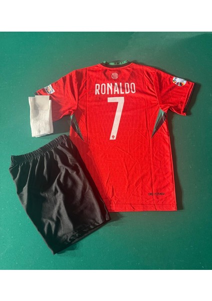 Portekiz KIRMIZI2025 Sezon Ronaldo Milli Takımın Forması 7 Numara 3'lü Set Çorap Hediyeli