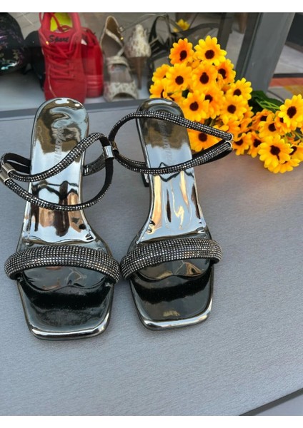 Antrasit Terlik Düz Bantlı Yeni Sezon Trend Modeller fiyatları