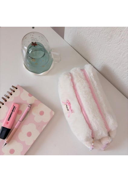 Double Softy Kalemlik/ Iki Fermuarlı/ Çift Bölmeli/ Makyaj Çantası/ Peluş/ Tüylü fırsatları