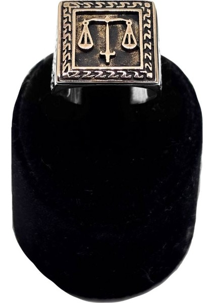 Iri Kare Terazi Figürlü Gümüş Erkek Yüzük fiyatları