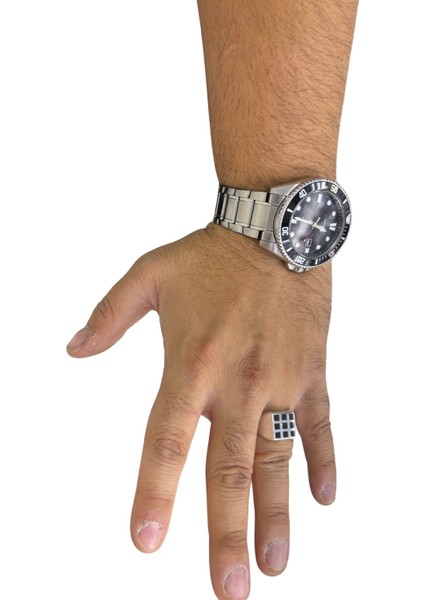 Kare Motifli Cilalı Kare Gümüş Erkek Yüzük modelleri