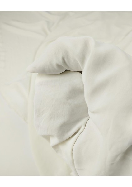 Kırık Beyaz Renkte Astarlık Kumaş (En 140 cm x Boy 260 Cm) modelleri