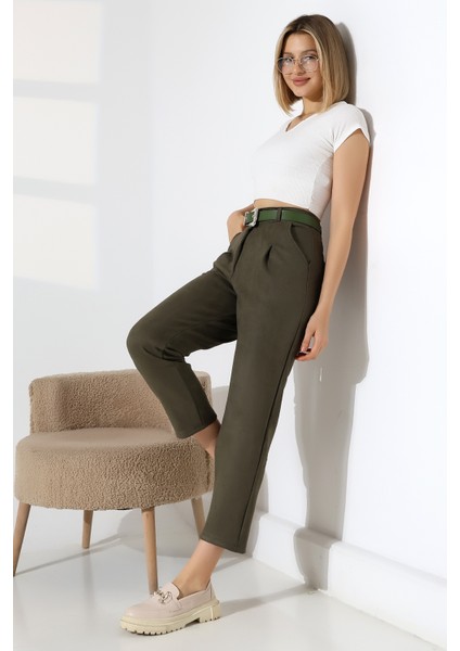 Kadın Süet Kumaş Kemerli Pensli Pantolon – Yüksek Bel Bilek Boy