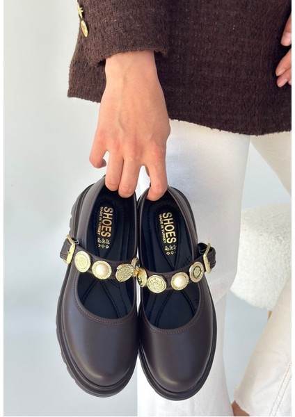 Tokalı Madalyon Detaylı Traktör Taban Mary Jane Ayakkab modelleri