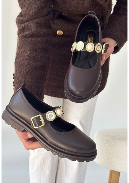 Tokalı Madalyon Detaylı Traktör Taban Mary Jane Ayakkab fırsatları