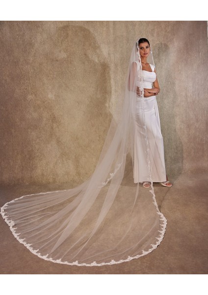 D 213 Gelin Duvağı