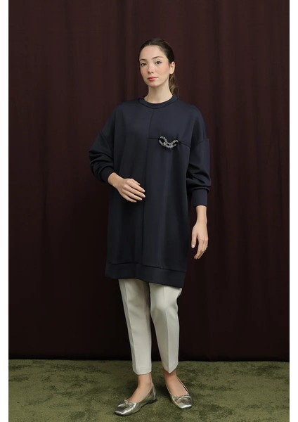 10717 Scuba Kumaş Aksesuar Detaylı Sweatshirt fiyatları