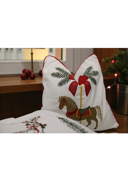 At Desen Nakışlı Biyeli Kırlent Kılıfı fiyatları