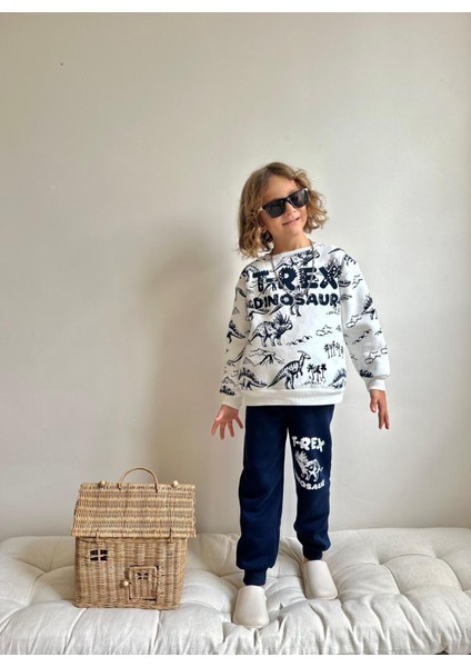 T-Rex ve Dinozor Desenli Baskılı Beyaz Sweatshirt ve Lacivert Eşofman Takımı fiyatları