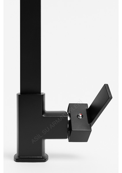 Kare Pirinç Gövde Banyo Lavabo Bataryası fiyatları