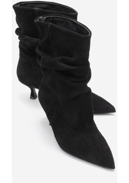 Baleı Siyah Süet Hakiki Deri Kadın Kısa Topuklu Bot