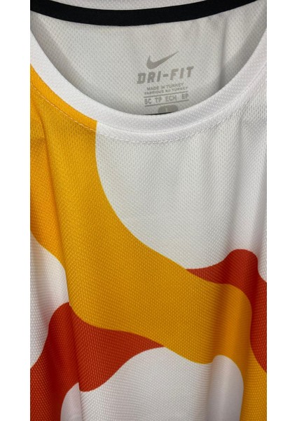 Mikro Kumaş Beyaz Sarı-Kırmızı Tasarım Tişört