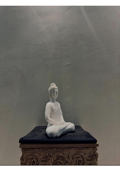 Lotus Pozunda Buda Heykeli 42×31 cm | Meditasyon & Zen Polyester Figür | Spiritüel Dekoratif Obje | Ev & Ofis Yoga Alanı Dekorasyonu fiyatları