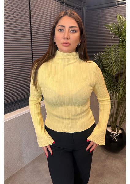 Sarı Volan Kollu Boğazlı Triko