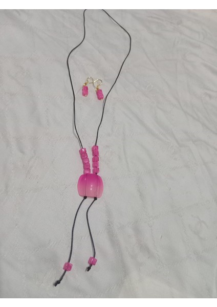 Deri Ipe Yapılmış Pembe Uçlu Modern Y Kolye ve Küpe Takımı fiyatları