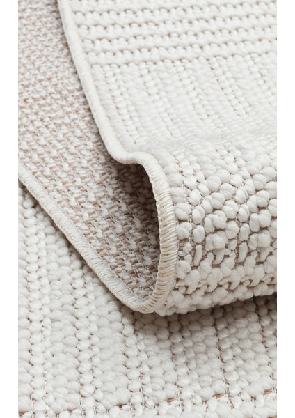 Ohrid 11 White Bukle Dokuma Yapısında Hav Toz Vermeyen Yumuşak Koridor, Salon, Mutfak Halısı