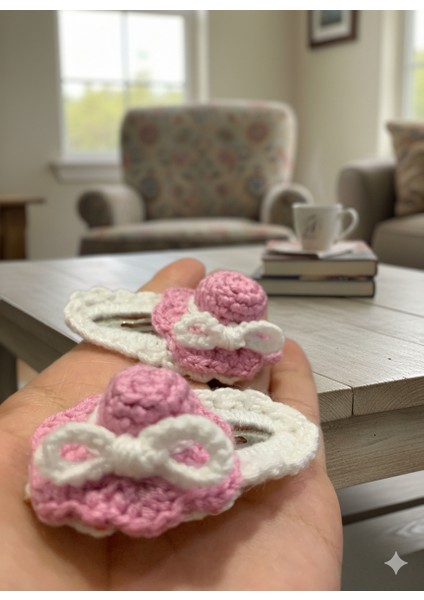 El Yapımı Amigurumi Şapka Saç Tokası – Örgü Pembe Beyaz Çıtçıt Toka – Kız Çocuk Için Sevimli Aksesuar fiyatları