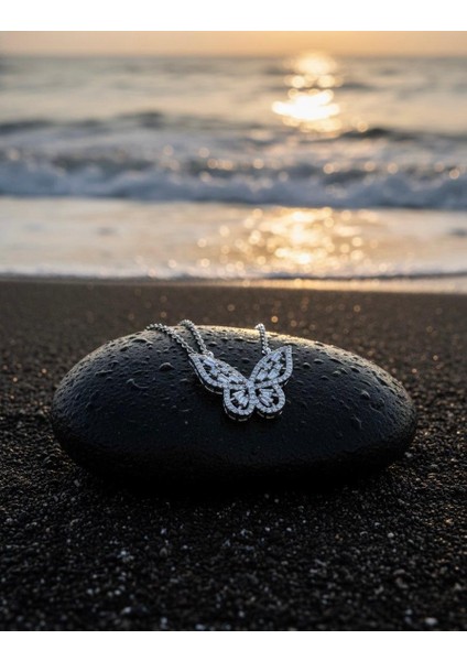 Kelebek Model Çelik Kolye fırsatları