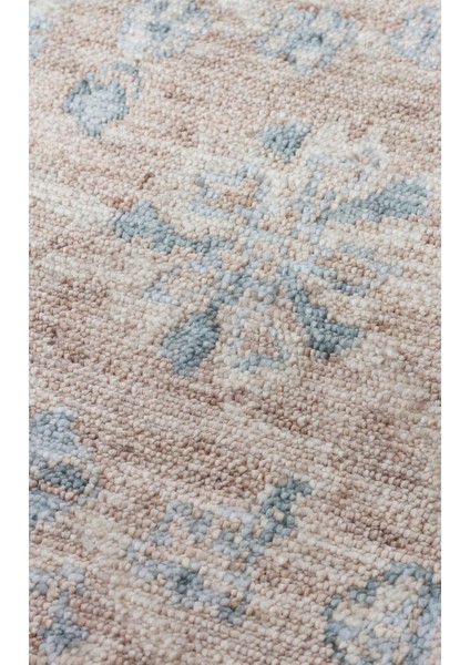 Pera 07 Vızon Sky Uşaklı Kadınların Yoğun El Emeği ile Dokunan Soyut Desenli, Salon Halısı fırsatları