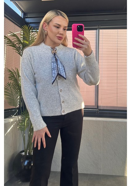 Fular Detaylı Gri Hırka fiyatları