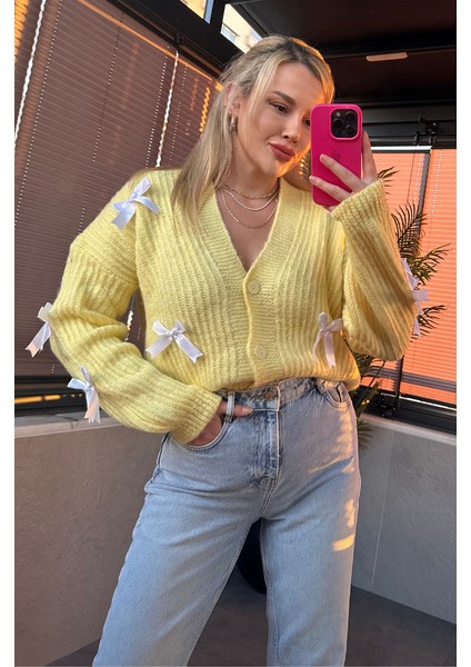 Fiyonk Detaylı Sarı Hırka modelleri