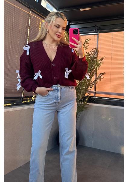 Fiyonk Detaylı Bordo Hırka