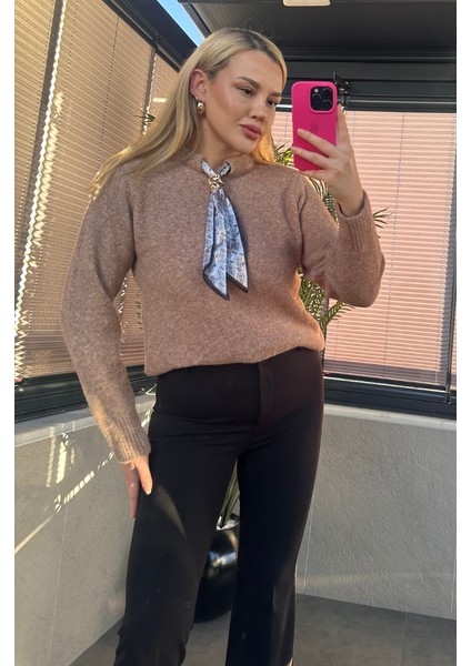 Fular Detaylı Camel Kazak modelleri