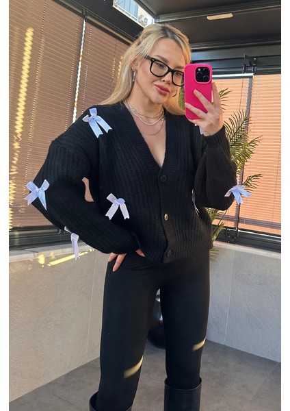 Fiyonk Detaylı Siyah Hırka modelleri