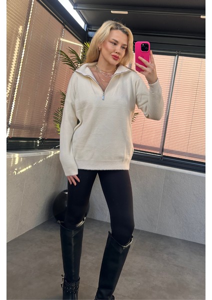 Ekru Fermuarlı Sakallı Kazak