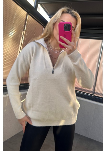 Ekru Fermuarlı Sakallı Kazak