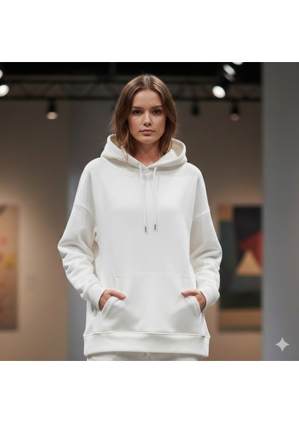 Kadın Organik Pamuklu Içi Polarlı Yumuşacık Relaxed Kanguru Cepli Kapüşonlu Sweatshirt