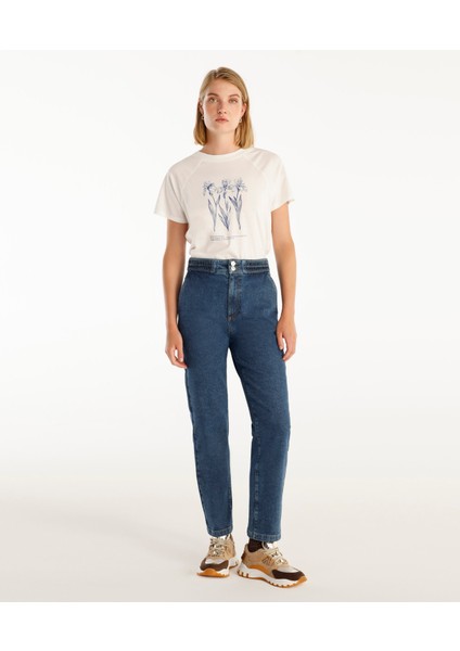 Nakış Detaylı Yüksek Bel Denim Pantolon