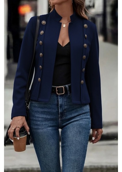 Kadın Uzun Kollu Hakim Yaka Yanlardan Düğmeli Kısa Süet Ceket