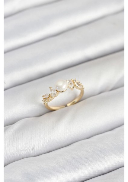 Pirinç Gold Renk Zirkon Taşlı Incili Model Kadın Yüzük