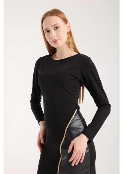 Kadın Bisiklet Yaka Uzun Kollu Deri ve Fermuar Detay Mini Yırtmaçlı Elbise