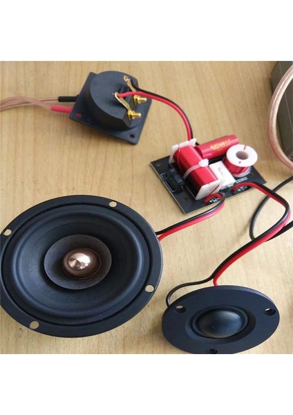 2 Adet Hoparlör Crossover Hoparlör Frekans Bölücü Kartı Tiz Bas Ses Crossover Filtreleri Frekans Distribütörü (Yurt Dışından) fırsatları