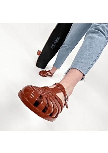 Sun Terracotta Kadın Sandalet - Kahverengi Su Geçirmez Malzeme fırsatları