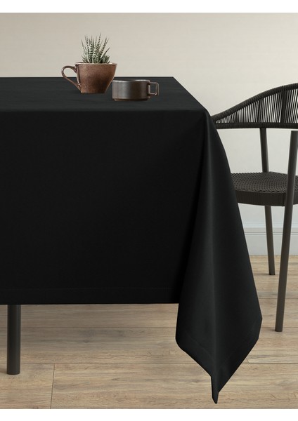 Kadife Dokulu Panter Siyahı Masa Örtüsü