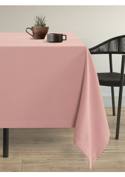 Kadife Dokulu Bebek Pembesi Masa Örtüsü