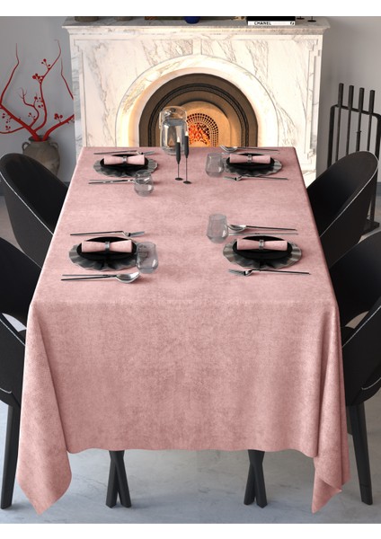 Kadife Dokulu Bebek Pembesi Masa Örtüsü