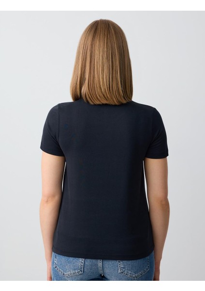 Siyah Düz Kesim Bisiklet Yaka Kısa Kollu Basic Tişört indirimleri